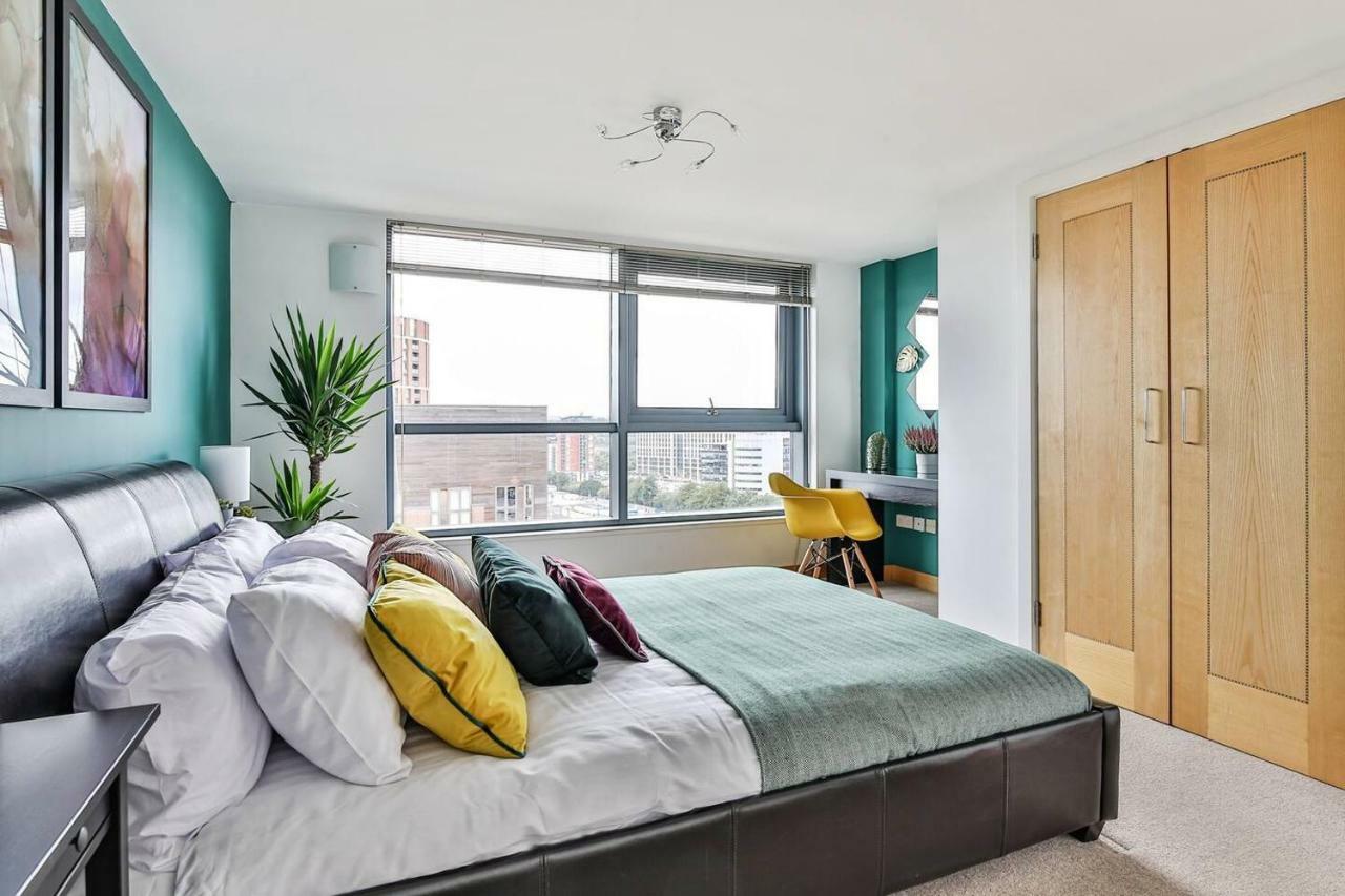 Apartment The Exquisite Penthouse Of Leeds - Sleeps 8 *