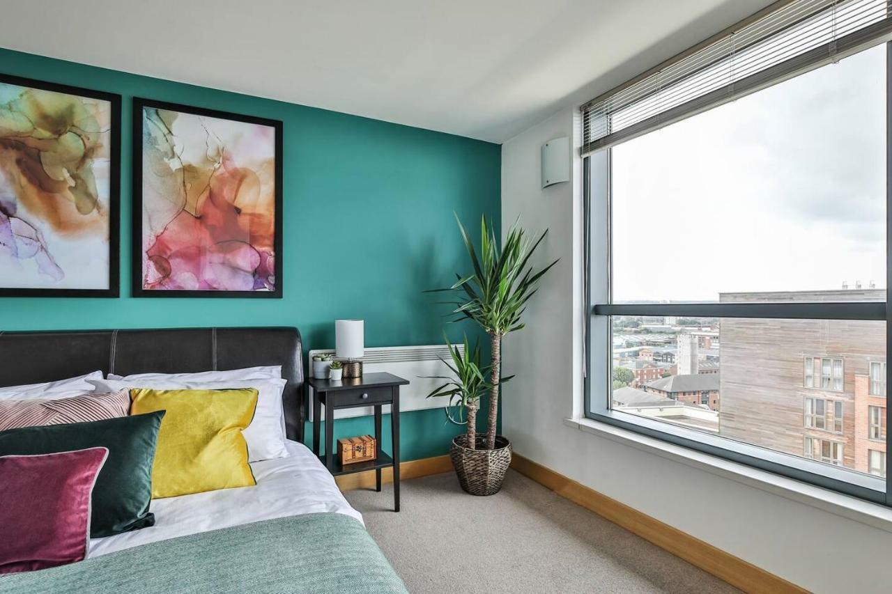 The Exquisite Penthouse Of Leeds - Sleeps 8 Apartment *