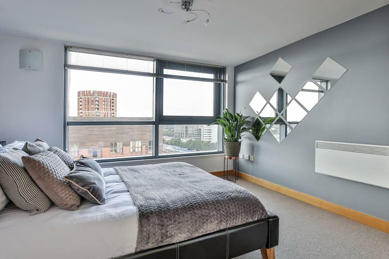 Apartment The Exquisite Penthouse Of Leeds - Sleeps 8 *