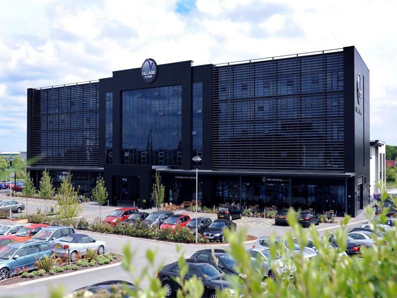 Hotel Village Leeds South 4*