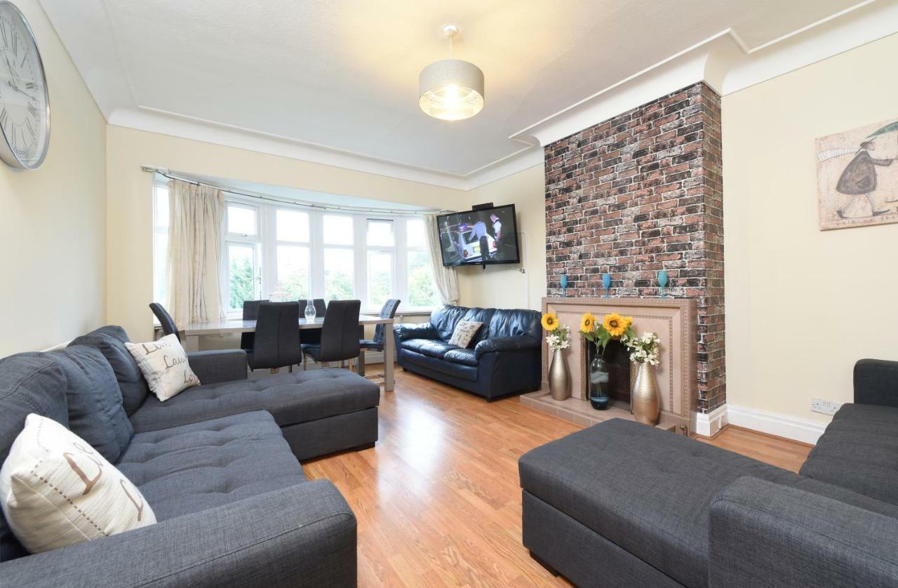 6 Bed Slps 16 On Otley Run *