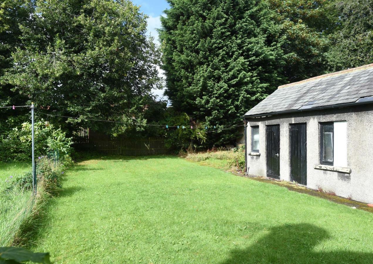 6 Bed Slps 16 On Otley Run Apartment