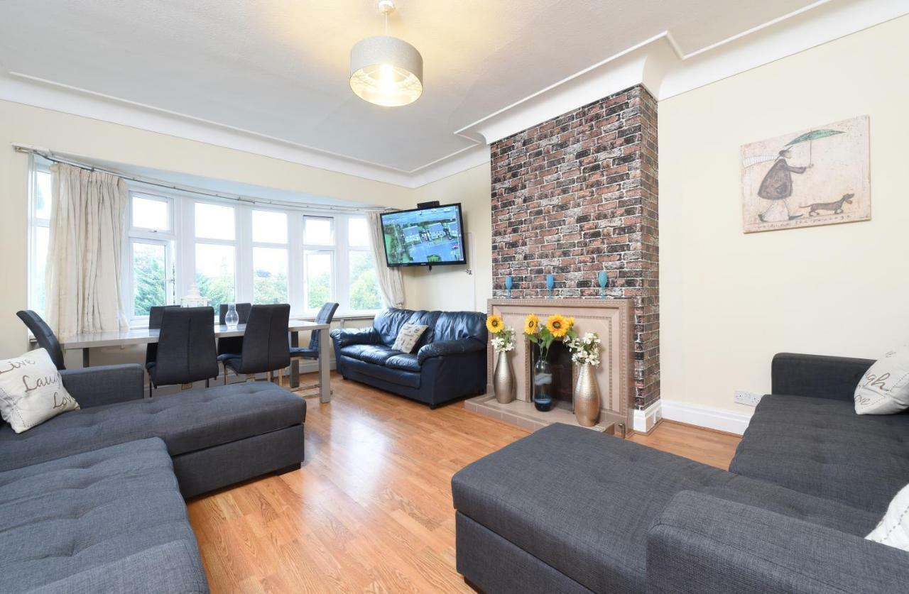 Apartment 6 Bed Slps 16 On Otley Run