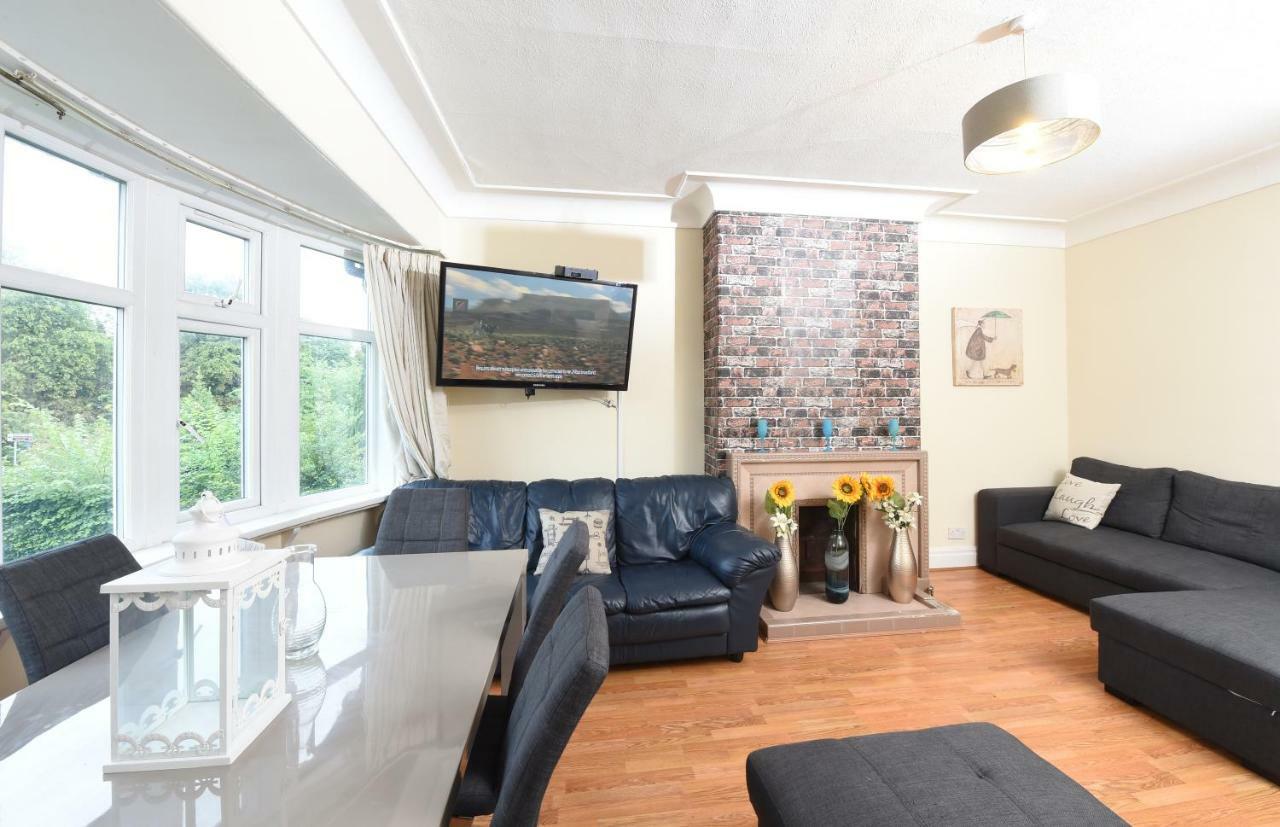 Apartment 6 Bed Slps 16 On Otley Run *