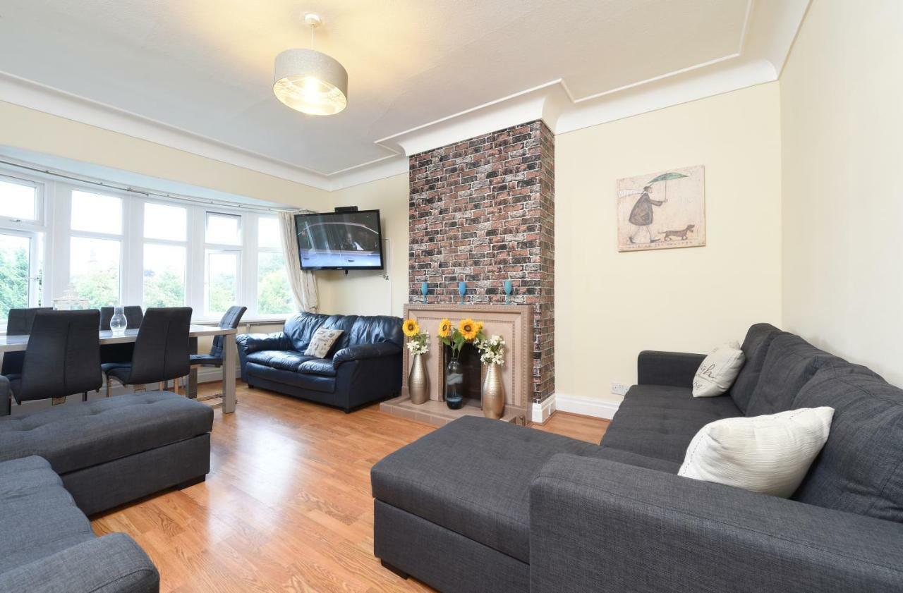 6 Bed Slps 16 On Otley Run