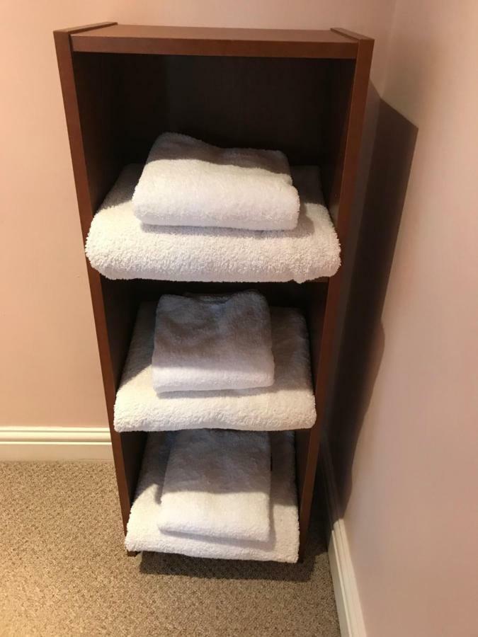 Holiday home The Cottage, Cosy 2 Bedroom Pet Friendly Perfect For Contractors Free Secure Parking,cctv