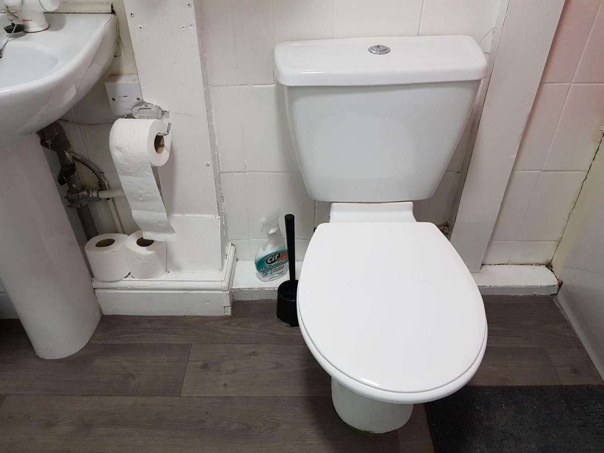 Quality * Leeds (West Yorkshire)