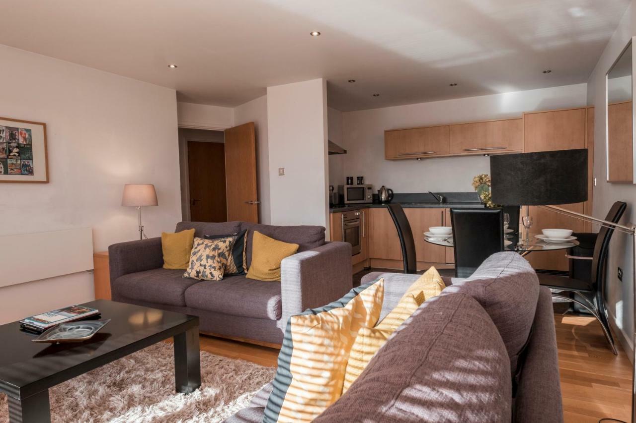 The Chambers, Riverside West Apartment *