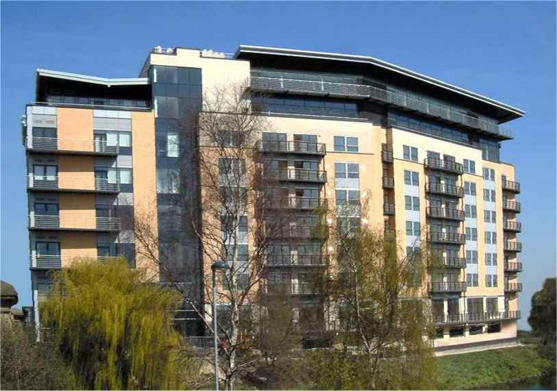 The Chambers, Riverside West Apartment *