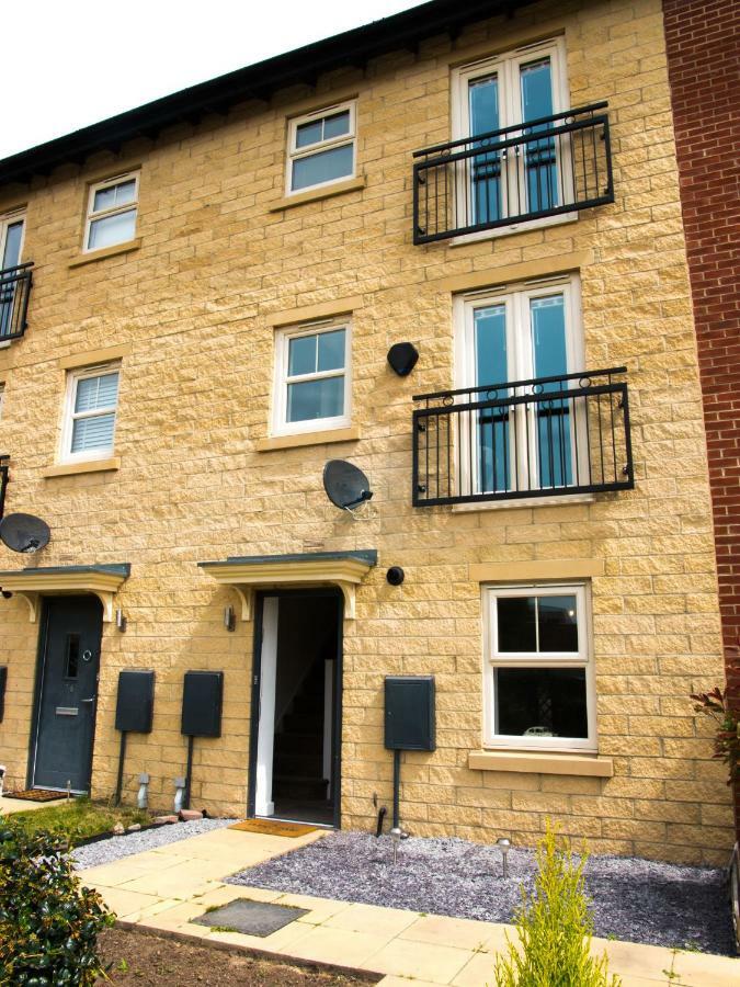 Impressive Urban Townhouse - Leeds Centre Holiday home