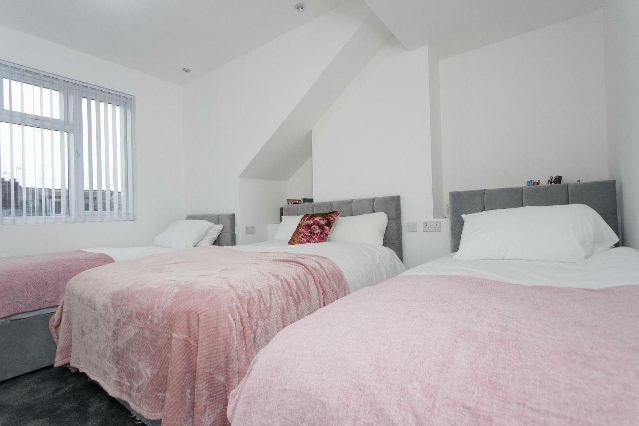 Leeds House *
