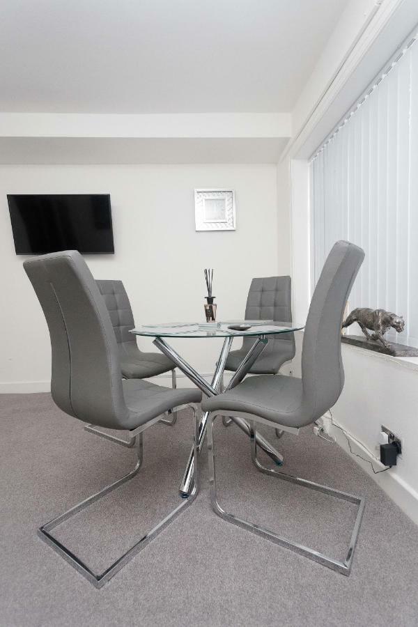 Beech House * Leeds (West Yorkshire)