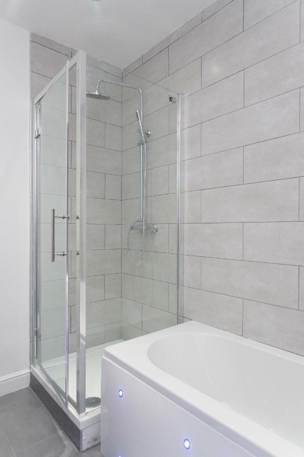 Apartment Burton House Leeds (West Yorkshire)