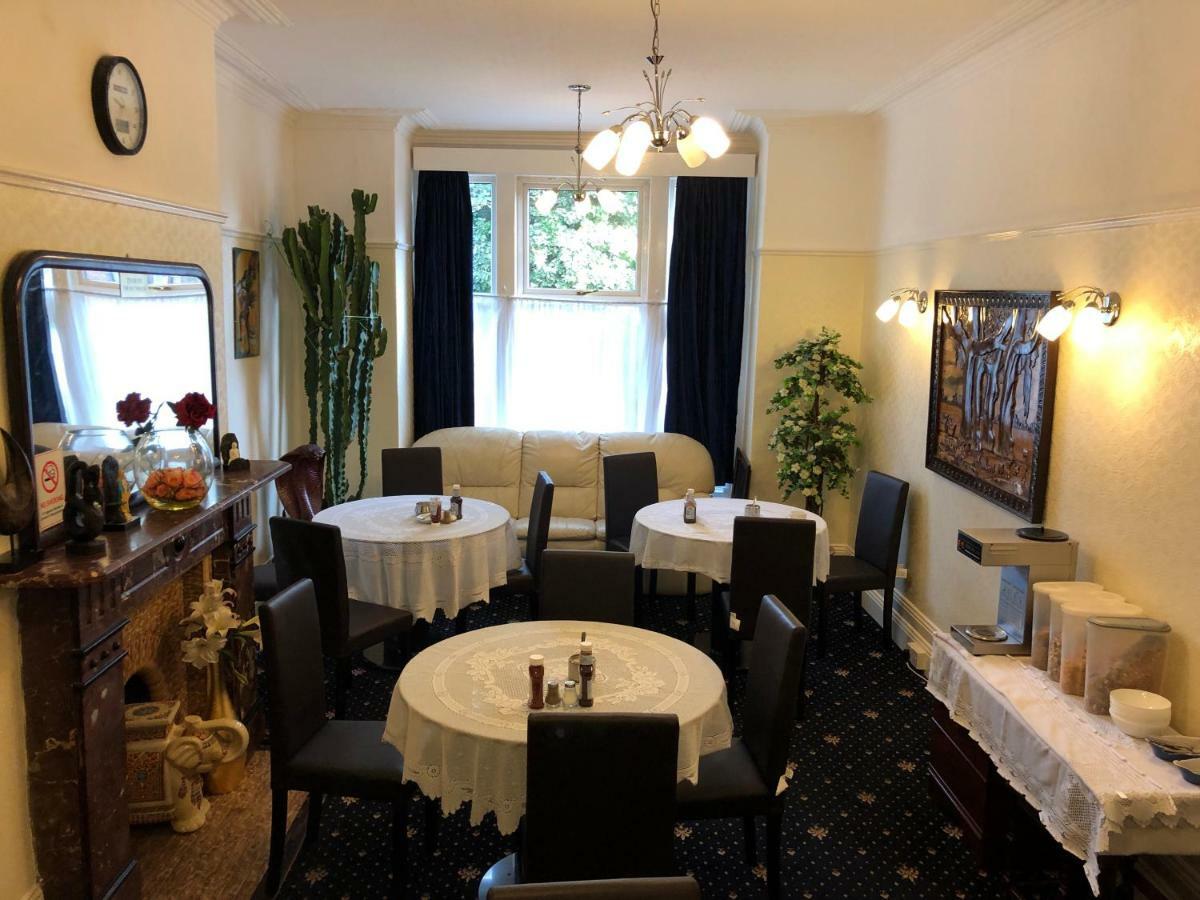 Glengarth Bed & Breakfast Leeds (West Yorkshire)