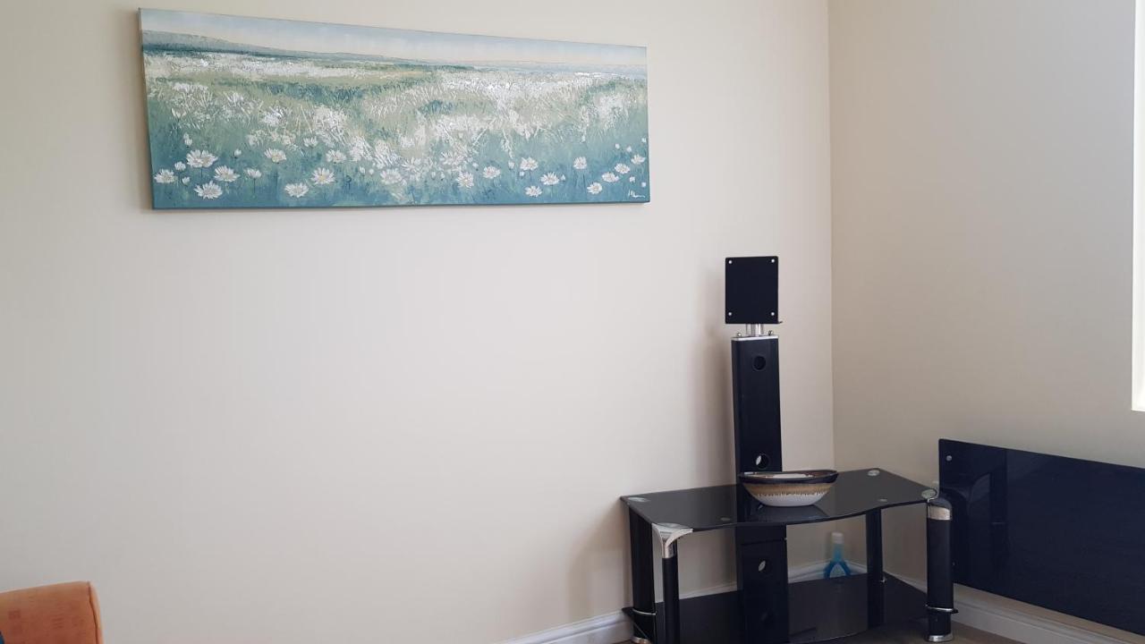 Tuii Appart, Cleveleys Road Holbeck Apartment *