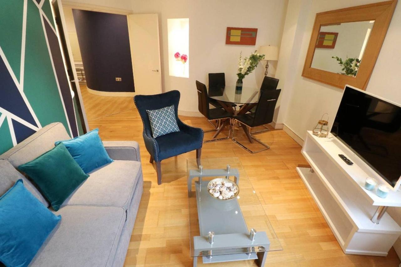 Heart Of Leeds City Centre Living - Sleeps 6 Apartment Leeds (West Yorkshire)