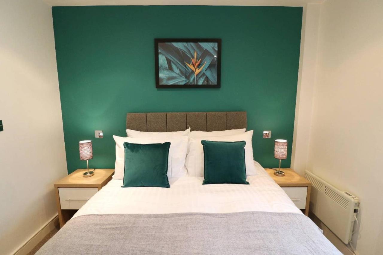 Heart Of Leeds City Centre Living - Sleeps 6 Apartment *