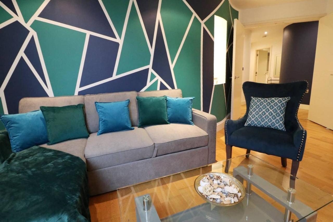 Apartment Heart Of Leeds City Centre Living - Sleeps 6 *