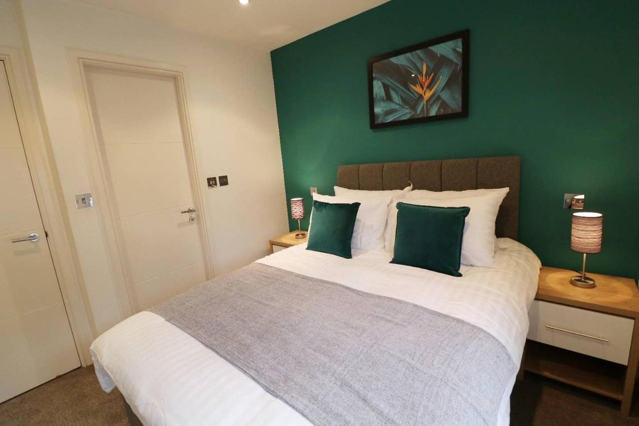 Heart Of Leeds City Centre Living - Sleeps 6 Apartment *