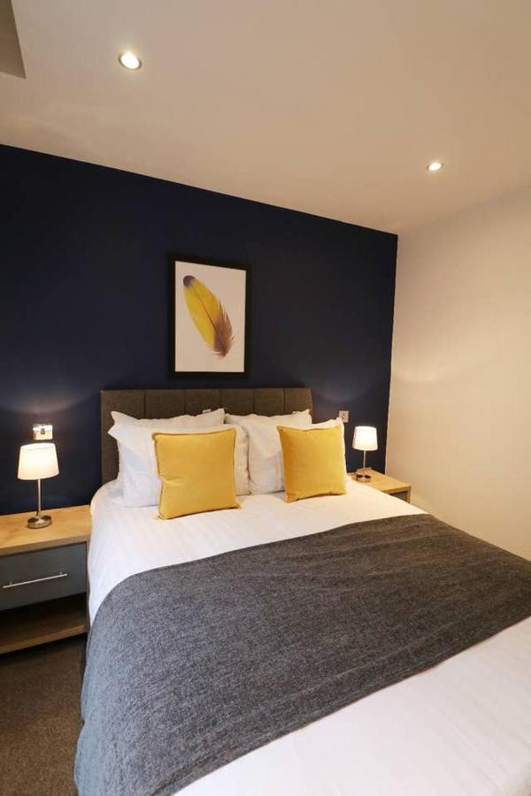 Apartment Heart Of Leeds City Centre Living - Sleeps 6 *
