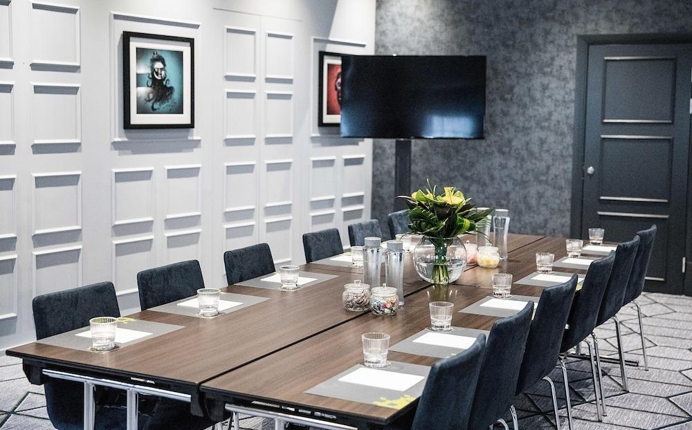 Malmaison Leeds Hotel 4*