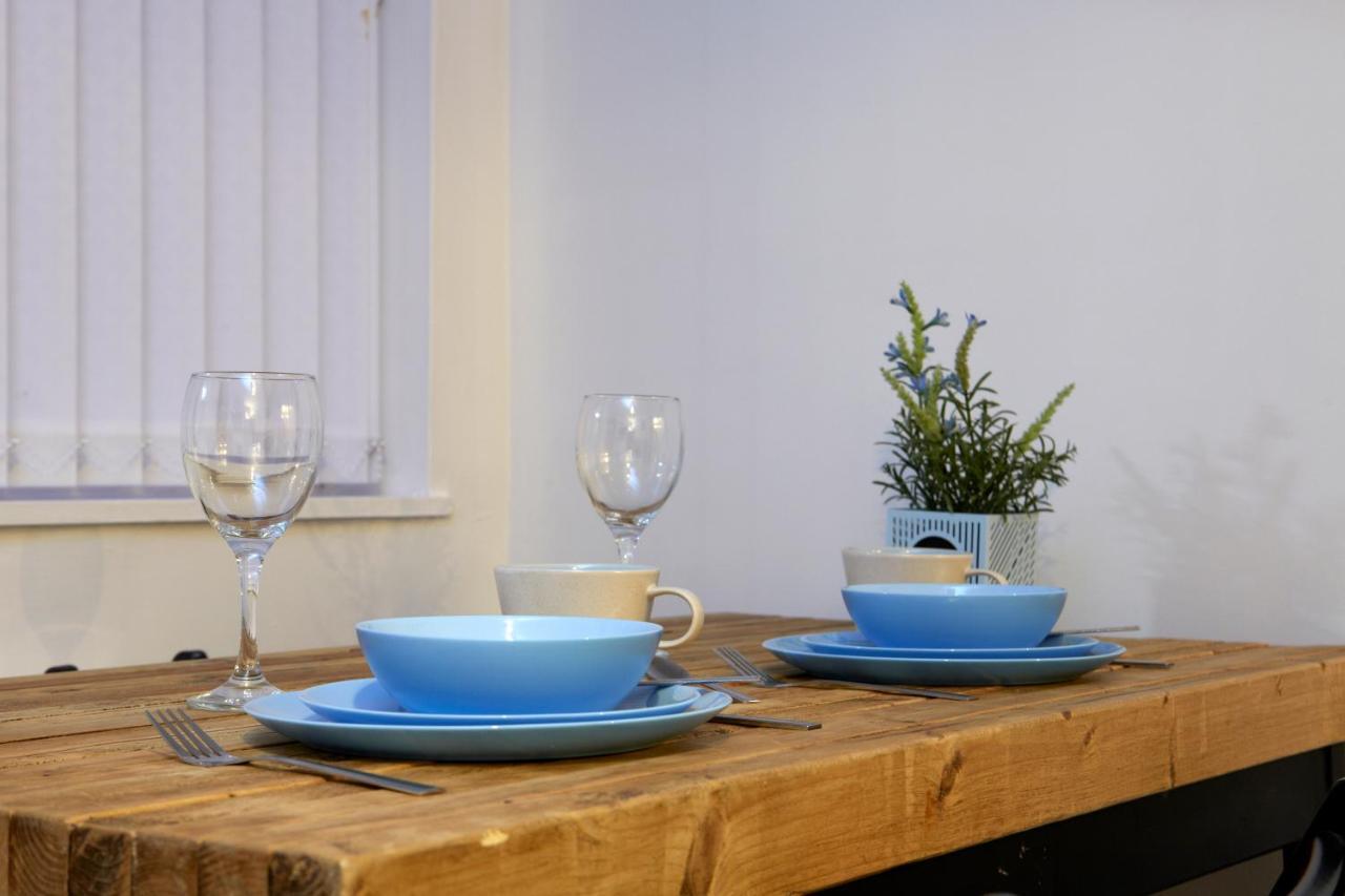 Spacious Stylish * Leeds (West Yorkshire)