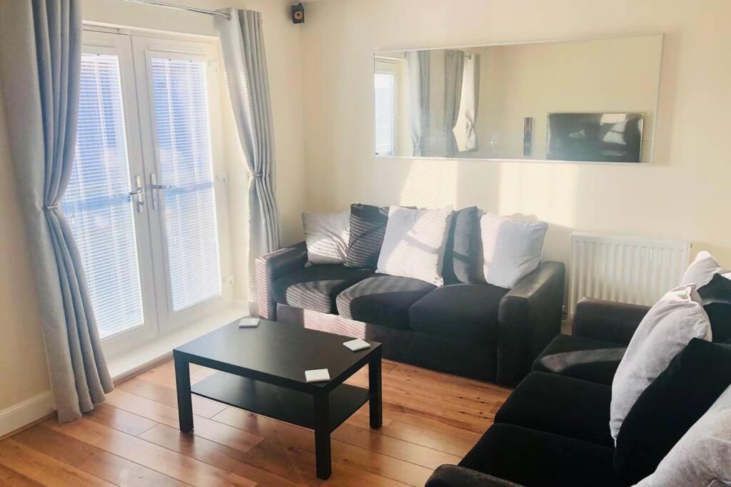 Holiday home Canal Waterfront Townhouse *