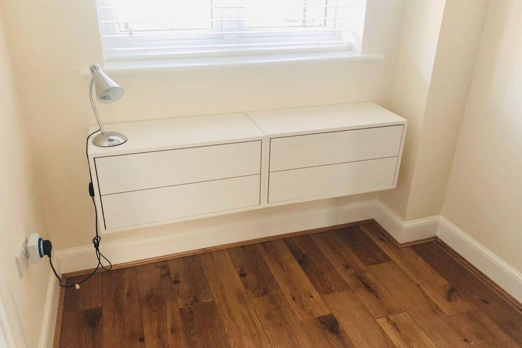 Canal Waterfront Townhouse Holiday home Leeds (West Yorkshire)