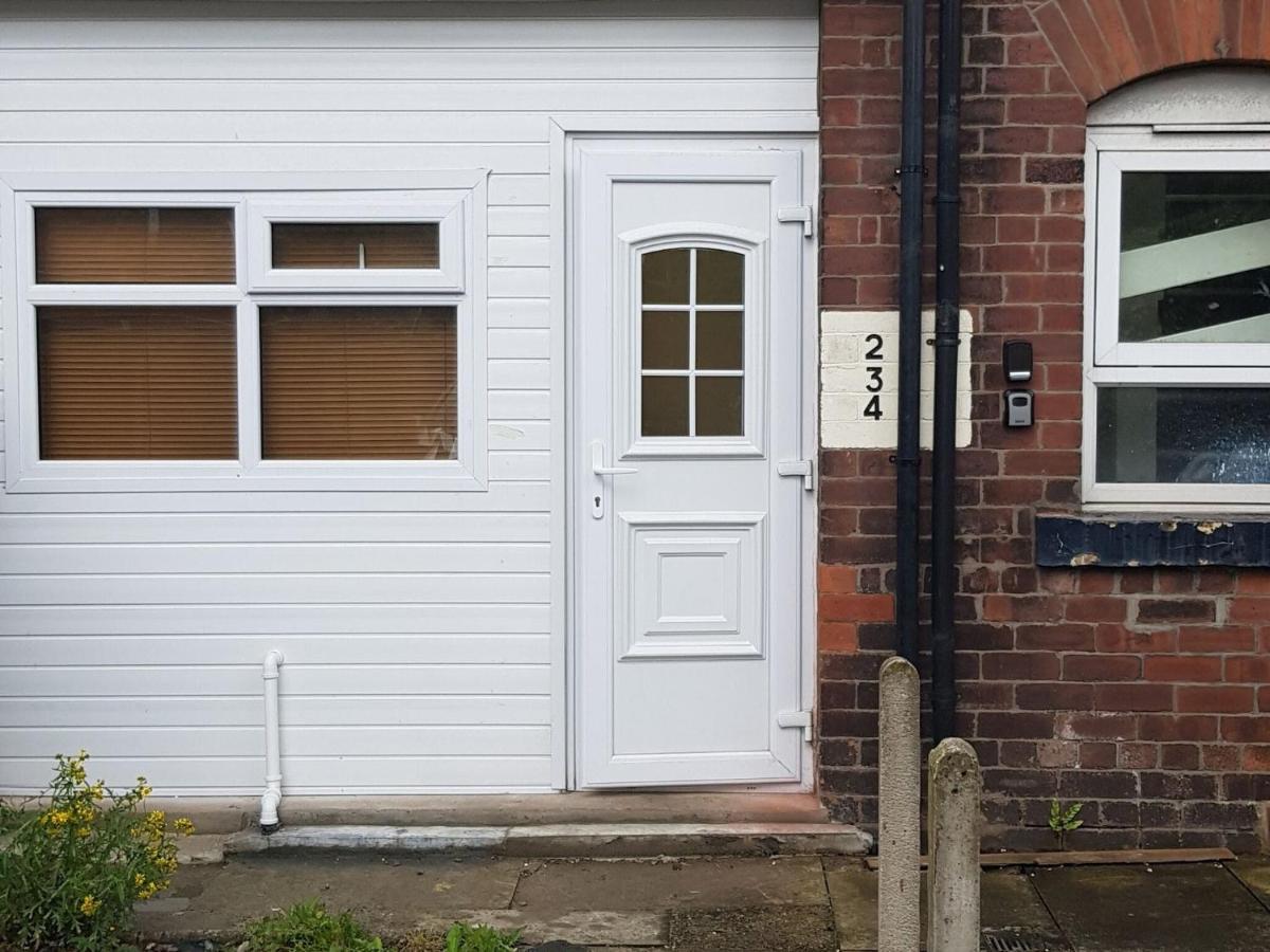 Lovely In Leeds Near Roundhay Park * Leeds (West Yorkshire)