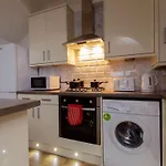 Shaftesbury Apartment