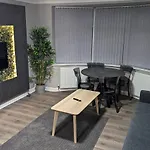 Apt 2, Oakwood Residence