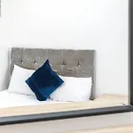 Spacious Apartment Close To City Centre With Secure Parking