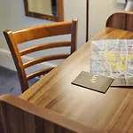 Discovery Inn - Leeds