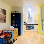 Leeds City Centre Luxury 2 Bed Apartment Sleeps 6 Fantastic Views