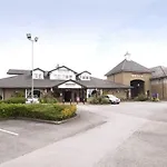 Premier Inn Leeds / Bradford Airport Hotel