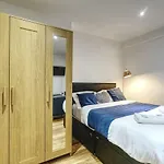 Victoria House Apartments