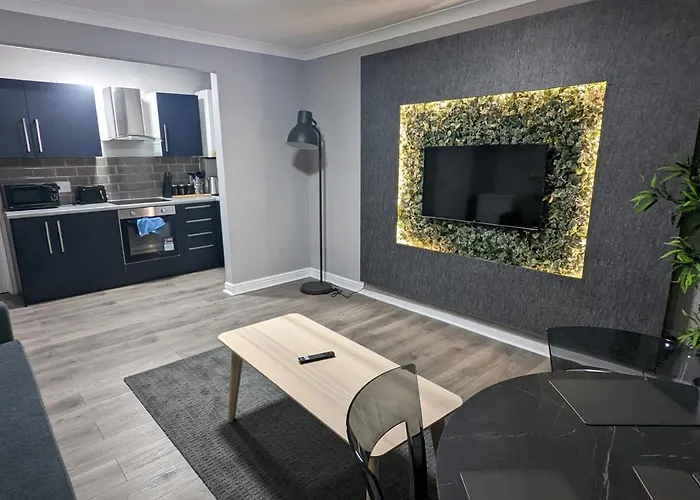 Apt 2, Oakwood Residence