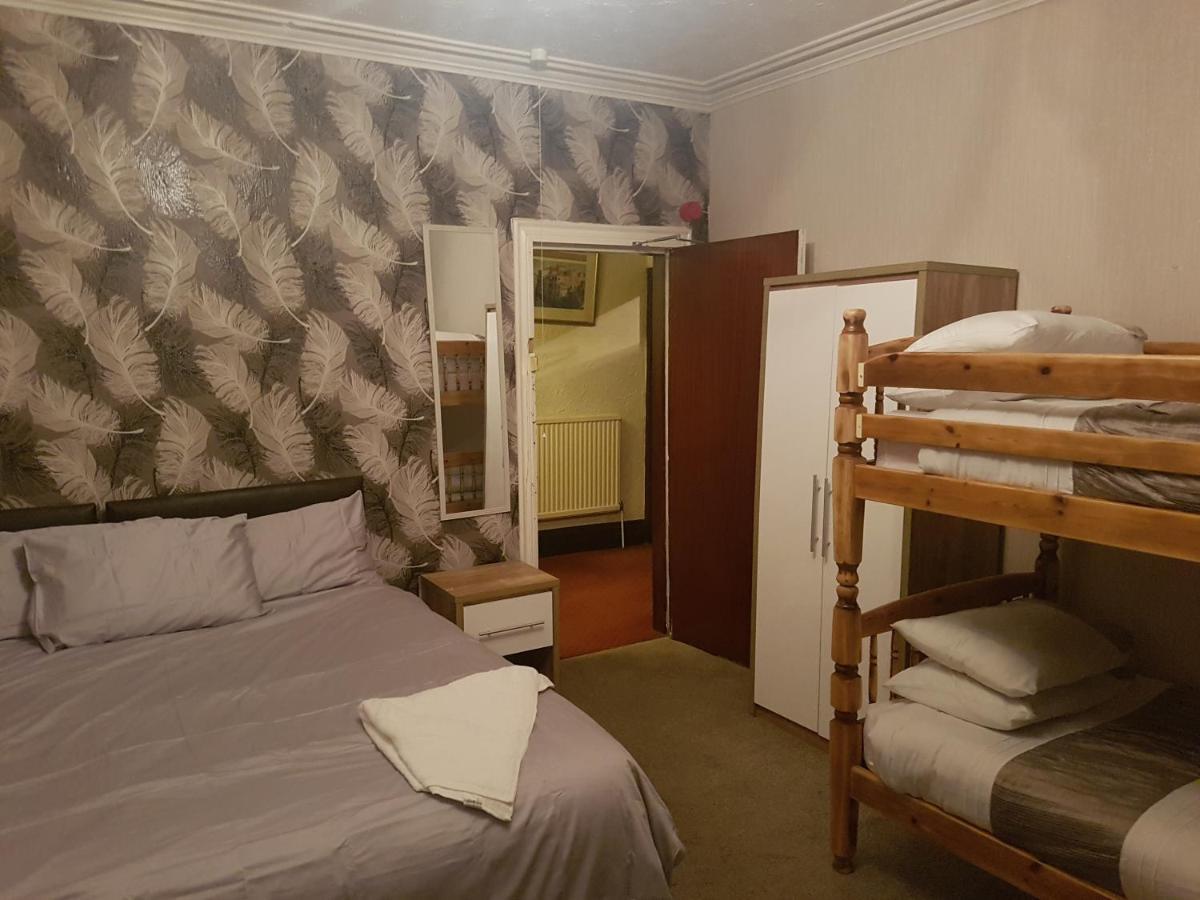 Woodville Leeds (West Yorkshire)