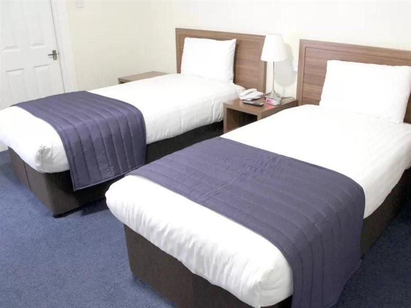 Discovery - Leeds 2*
