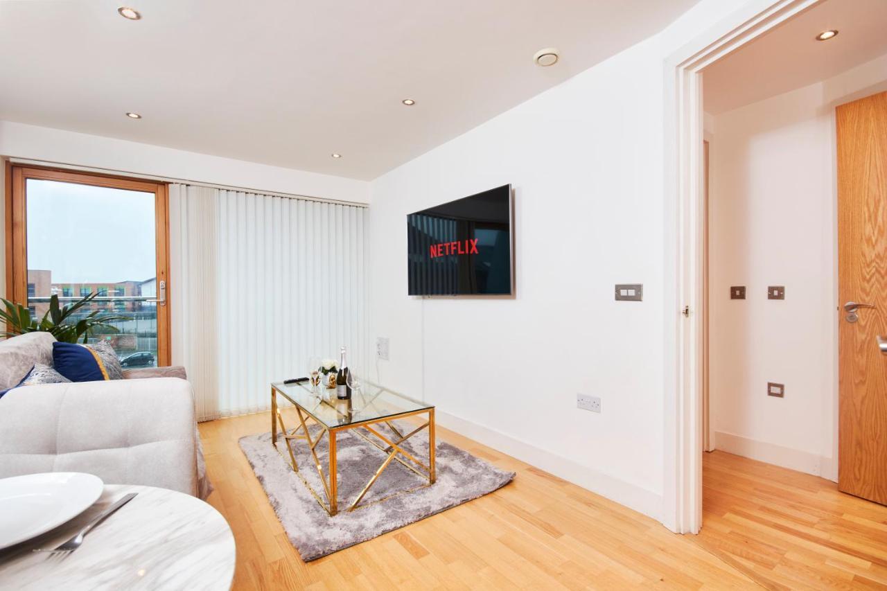 Deluxe City Centre Apt Balcony View& Free Parking! Leeds (West Yorkshire)
