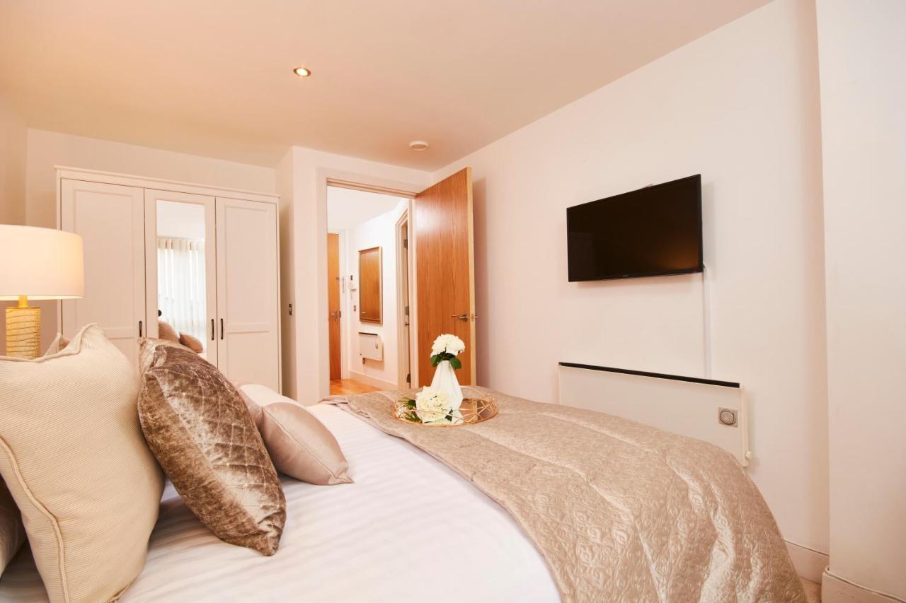 Deluxe City Centre Apt Balcony View& Free Parking! Leeds (West Yorkshire)