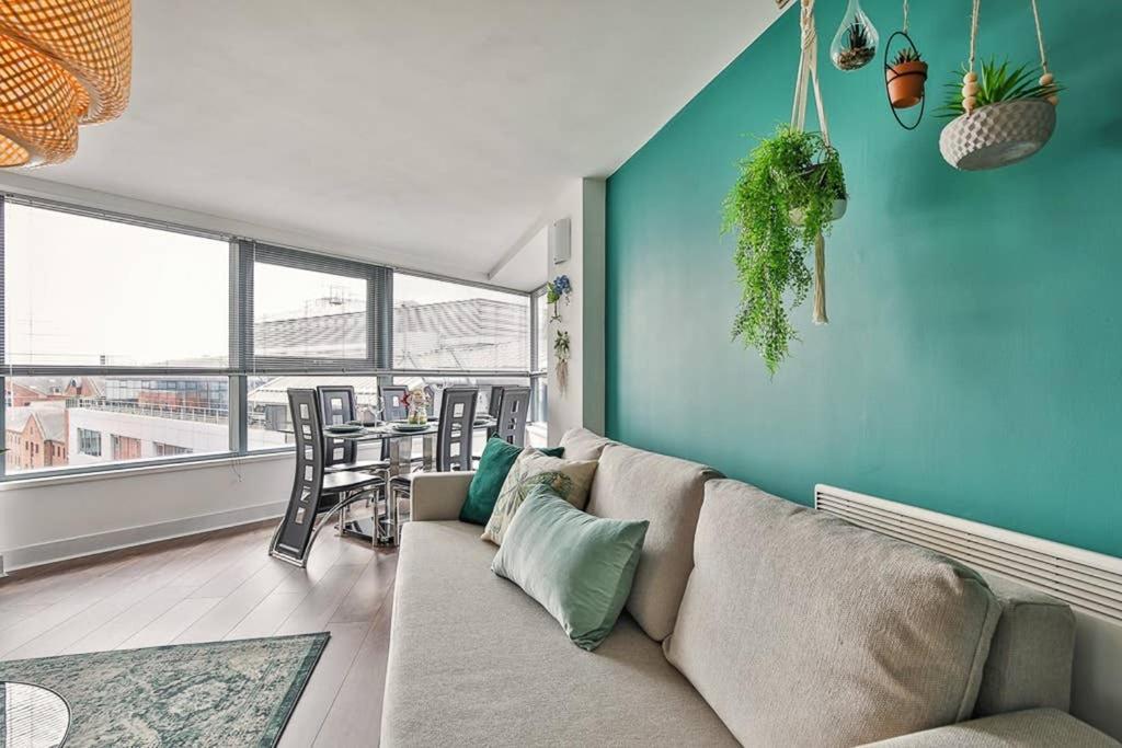 The Exclusive Gem Of Leeds - Sleeps 8