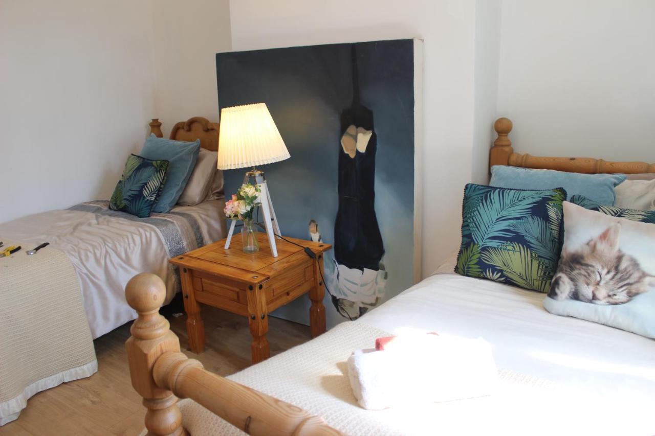 Advo Stadion Leeds Guest Hotel Holiday home Leeds (West Yorkshire)
