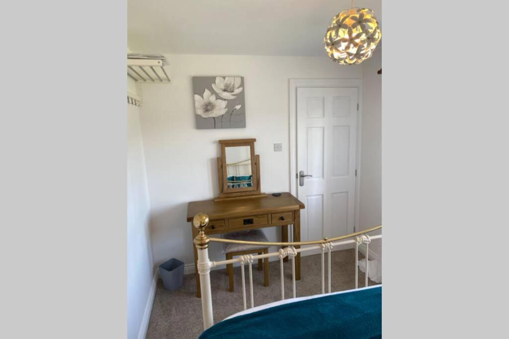 Holiday home Coach House, 5.8 Acres With Hot Tub And Lake