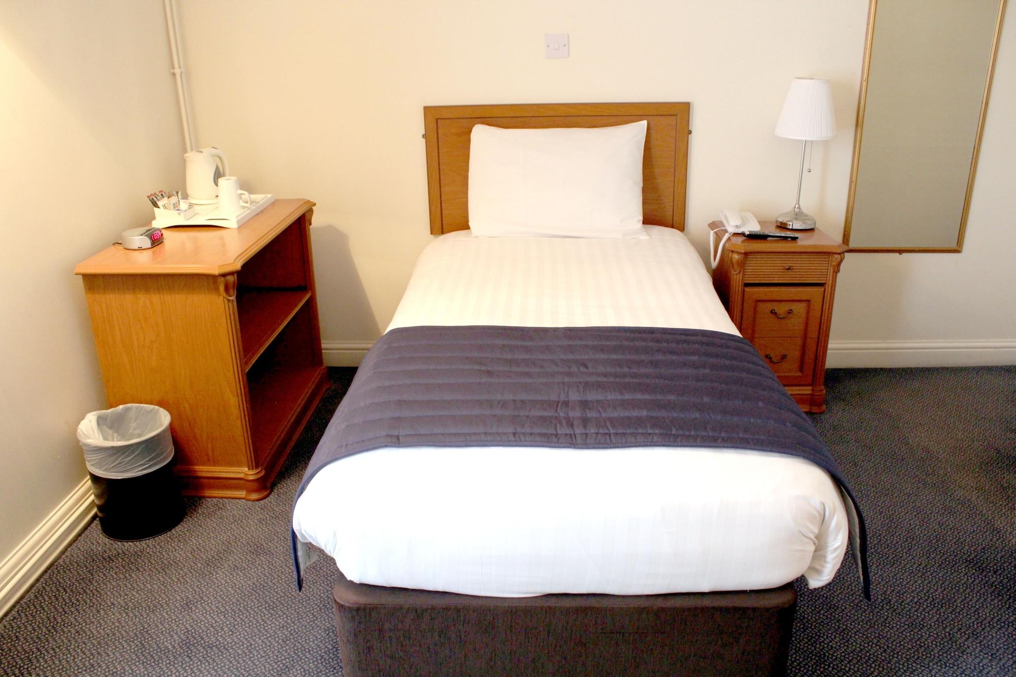 Discovery - Leeds Hotel