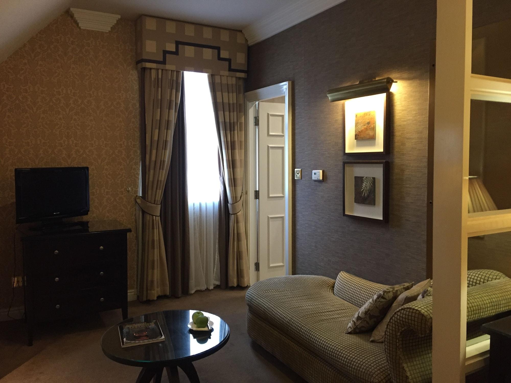 Quebecs Hotel 4*