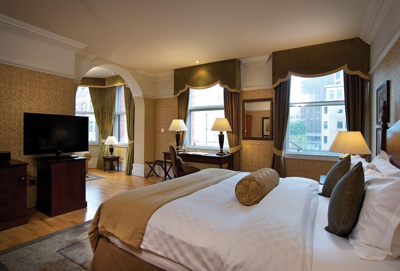 Quebecs Hotel 4*