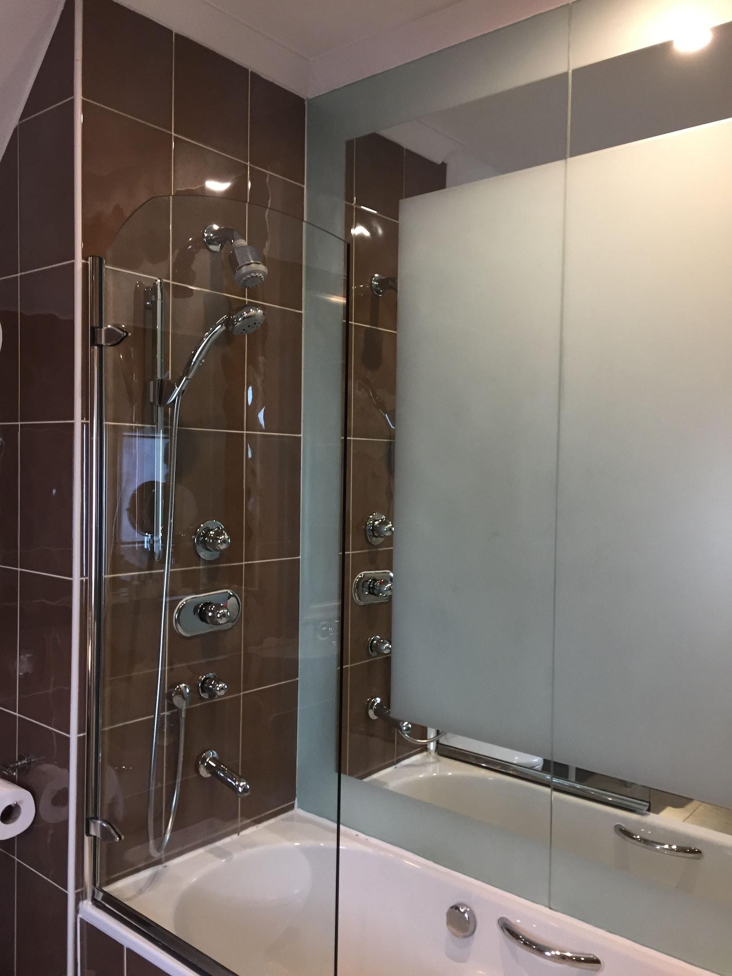 Hotel Quebecs 4*