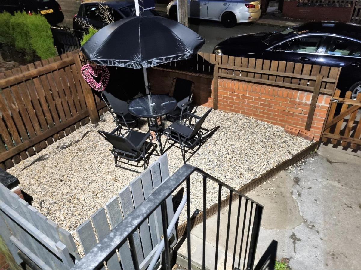 Holiday home *11br* Setup For Your Amazing Relaxed + Free Parking + Free Fast Wifi *