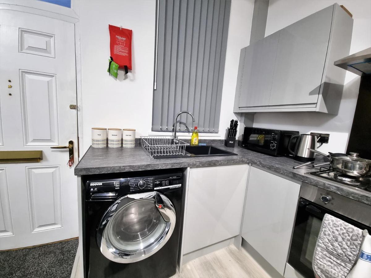 *11br* Setup For Your Amazing Relaxed + Free Parking + Free Fast Wifi * Holiday home *